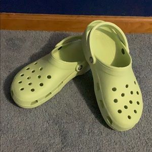 Light Green 11w/9m classic clog crocs